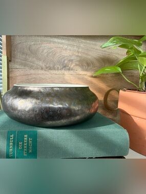 Costa Nova Resonance fine stoneware brown pillow plate with cream interior.